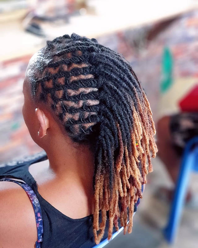 Geometric Barrel Twists with Fade