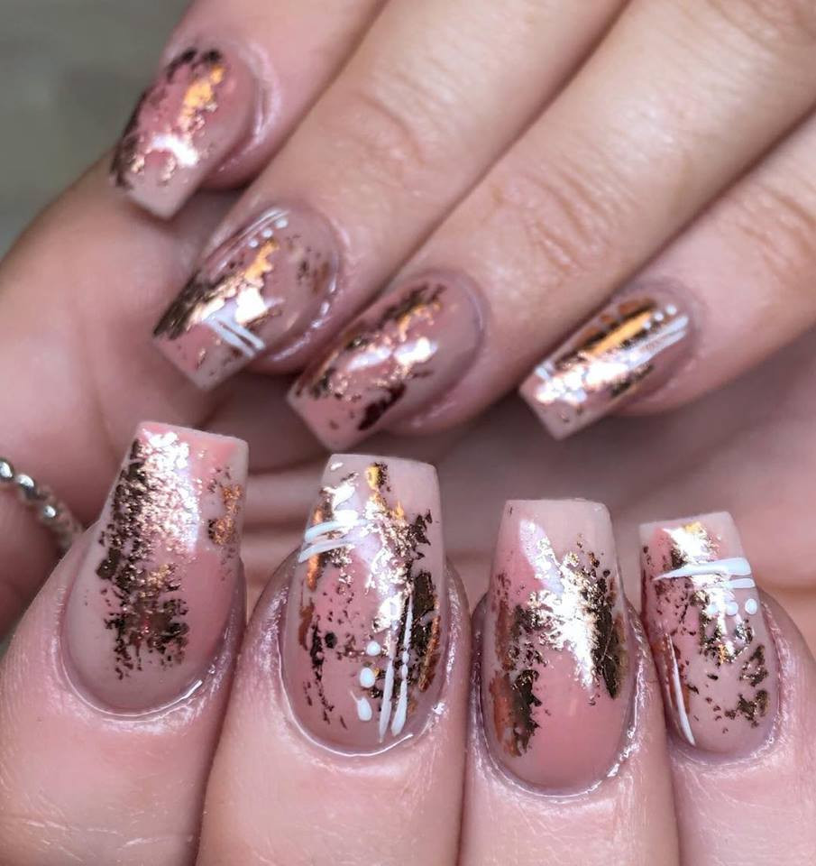 One Hand Close-Up Visual Idea One Hand Close-Up Visual Idea — Foil Nails