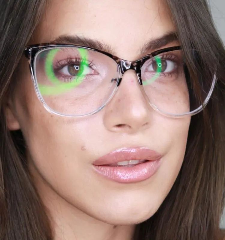 Tortoiseshell Cat-Eye Glasses for an Elegant Look — Sunglasses for Heart Shaped Face