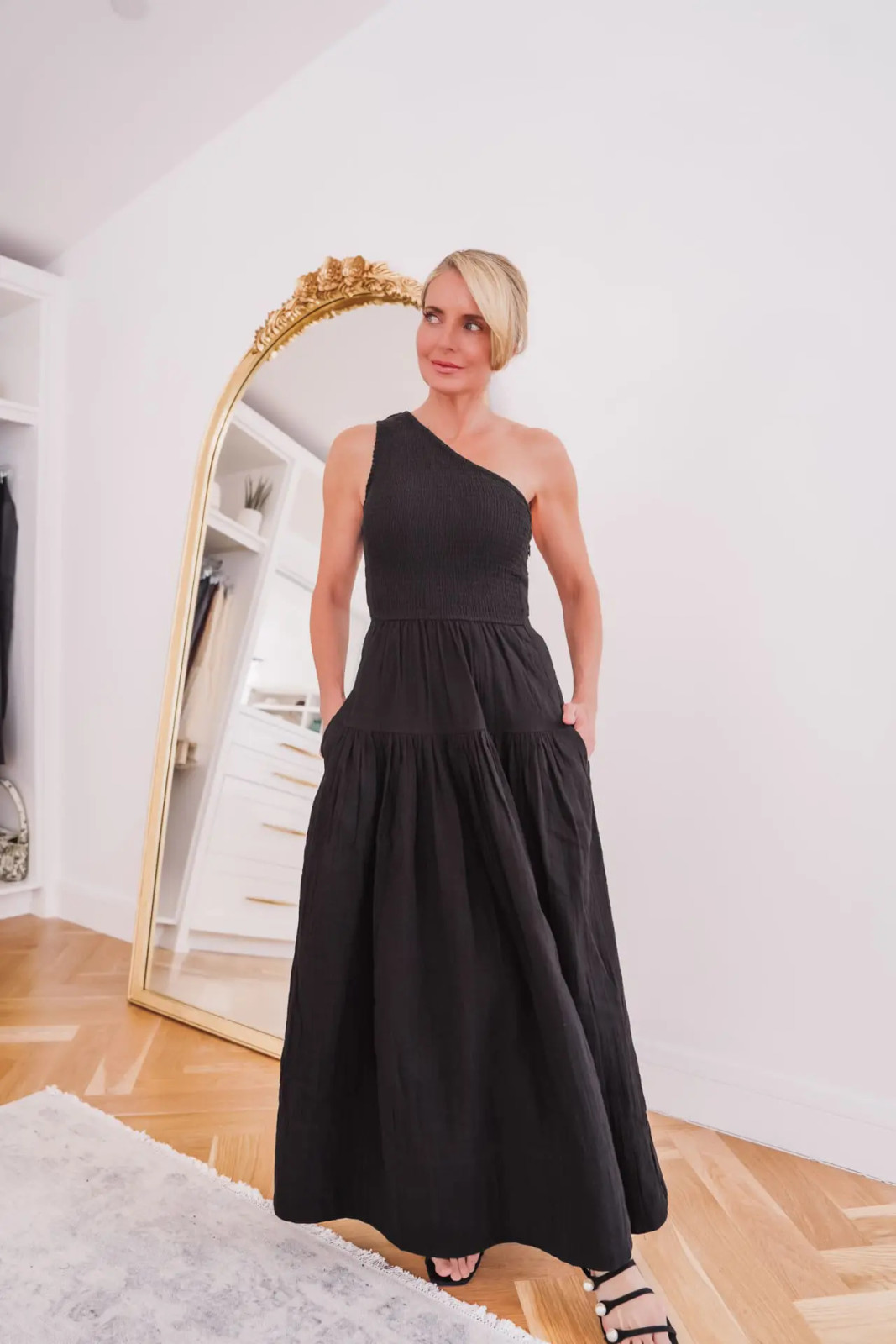One-Shoulder Maxi Dress with A-Line Skirt — Outfits for Inverted Triangle