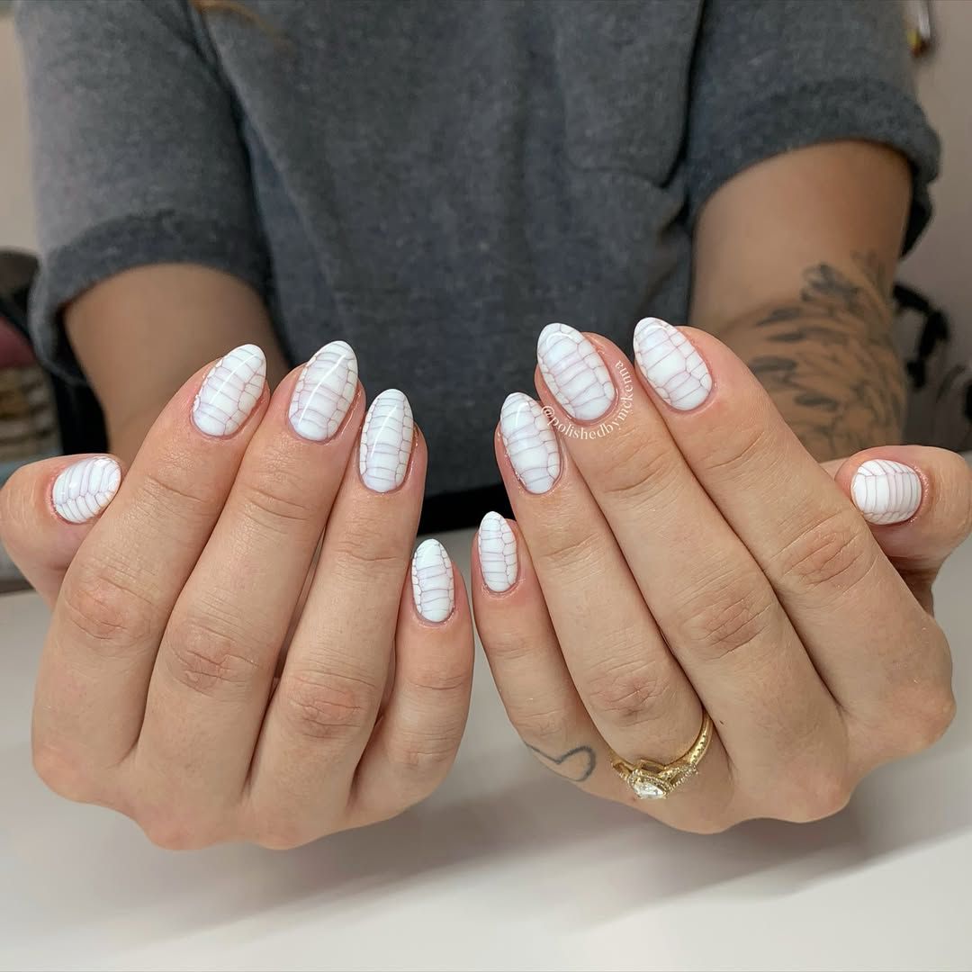 White Woven Texture Lines White Woven Texture Lines — Professional Nails
