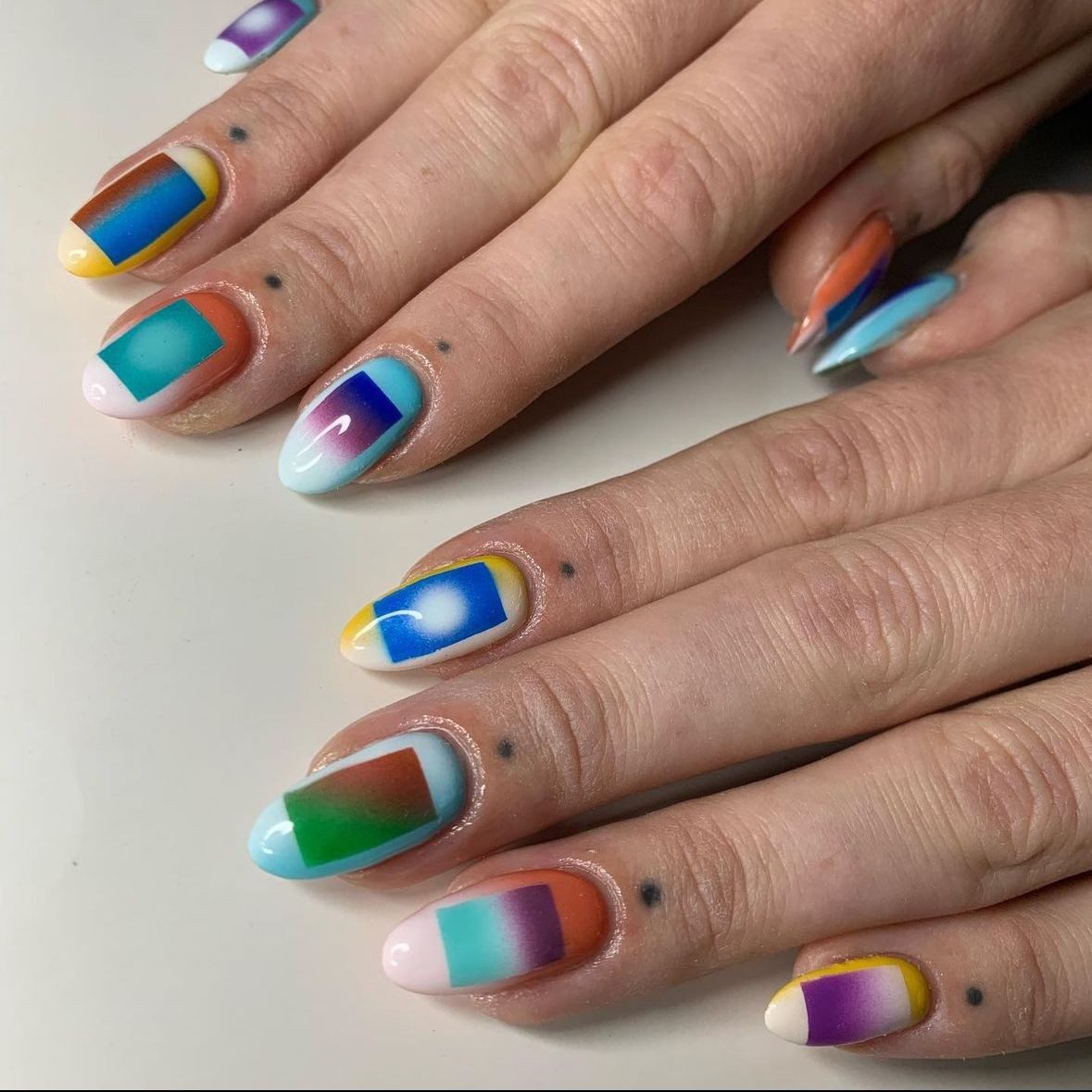 Shimmering Gradient Tip Color Blocks Shimmering Gradient Tip Color Blocks — Color Block Nails