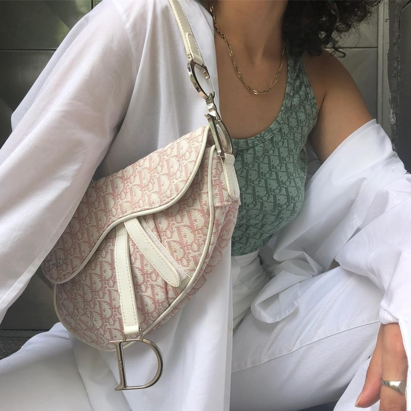 Casual Chic with a Pink Dior Saddle Bag Casual Chic with a Pink Dior Saddle Bag — Dior Bag Outfits