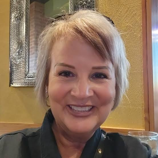 Neat Short Pixie With Light Blonde Fringe Neat Short Pixie With Light Blonde Fringe — Hairstyles for Receding Hairline Women