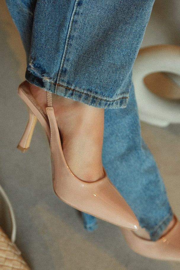 Nude Patent Slingbacks with Denim: A Versatile Casual Combination — Slingback Heels Outfits
