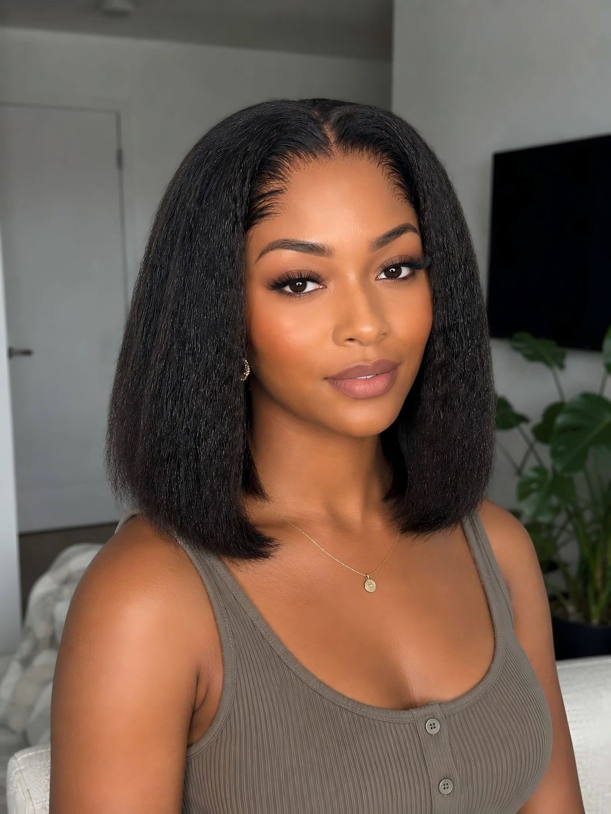 Polished Chin-Length Bob Blowout Polished Chin-Length Bob Blowout — Blowout Natural Hair