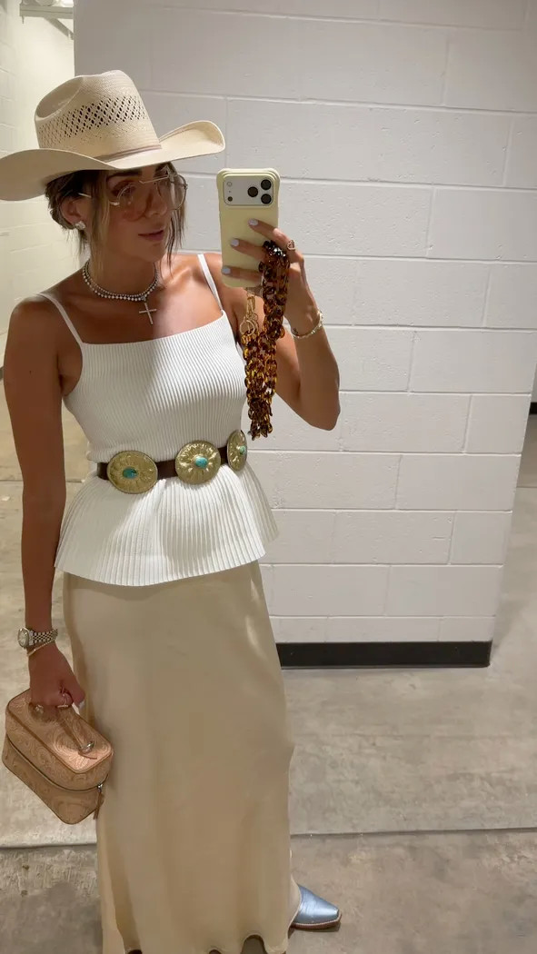 Statement Medallion Belt on a Tank and Flowing Skirt Ensemble — Western Belt Outfits