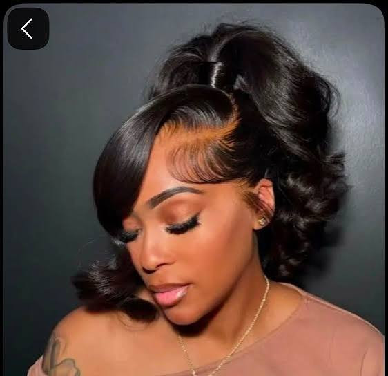 Black Shoulder Length Ponytail With Curls Black Shoulder Length Ponytail With Curls — Frontal Ponytail