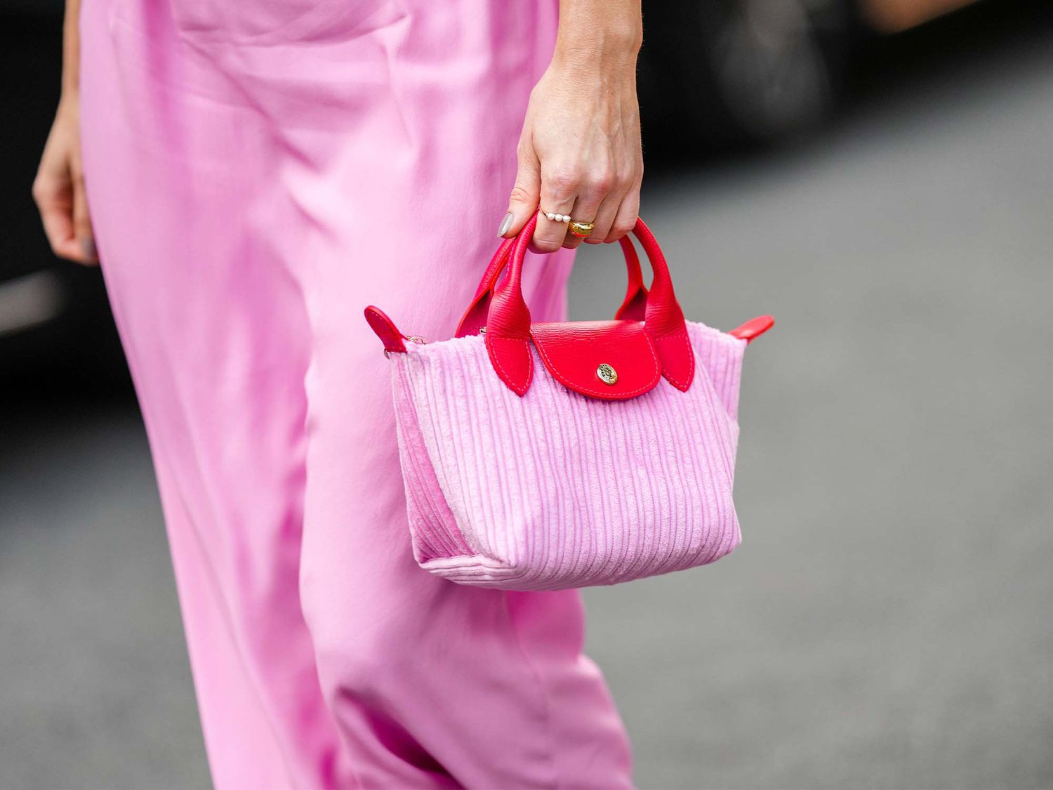 Playful Texture: Pink Corduroy Longchamp Bag — Longchamp Bag Outfits
