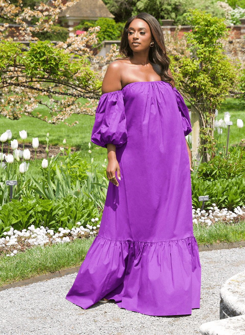 Purple Off-the-Shoulder Maxi Dress for Garden Parties Purple Off-the-Shoulder Maxi Dress for Garden Parties — Maxi Dress Outfits