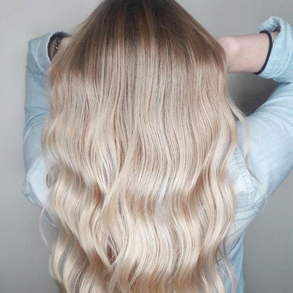 Soft Beige Blonde With Root Shadow Soft Beige Blonde With Root Shadow — Champagne Blonde