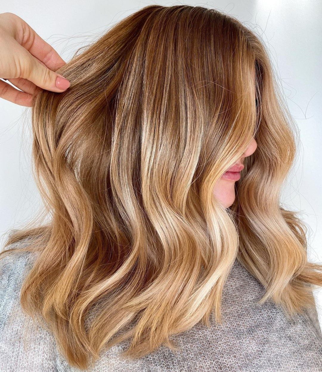 Wavy Thick Visual Idea Wavy Thick Visual Idea — Honey Balayage