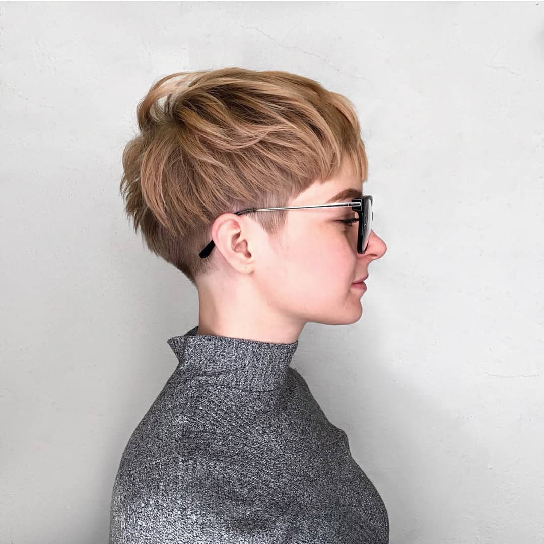 Ash Blonde Pixie Undercut With Dark Roots Ash Blonde Pixie Undercut With Dark Roots — Pixie with Glasses
