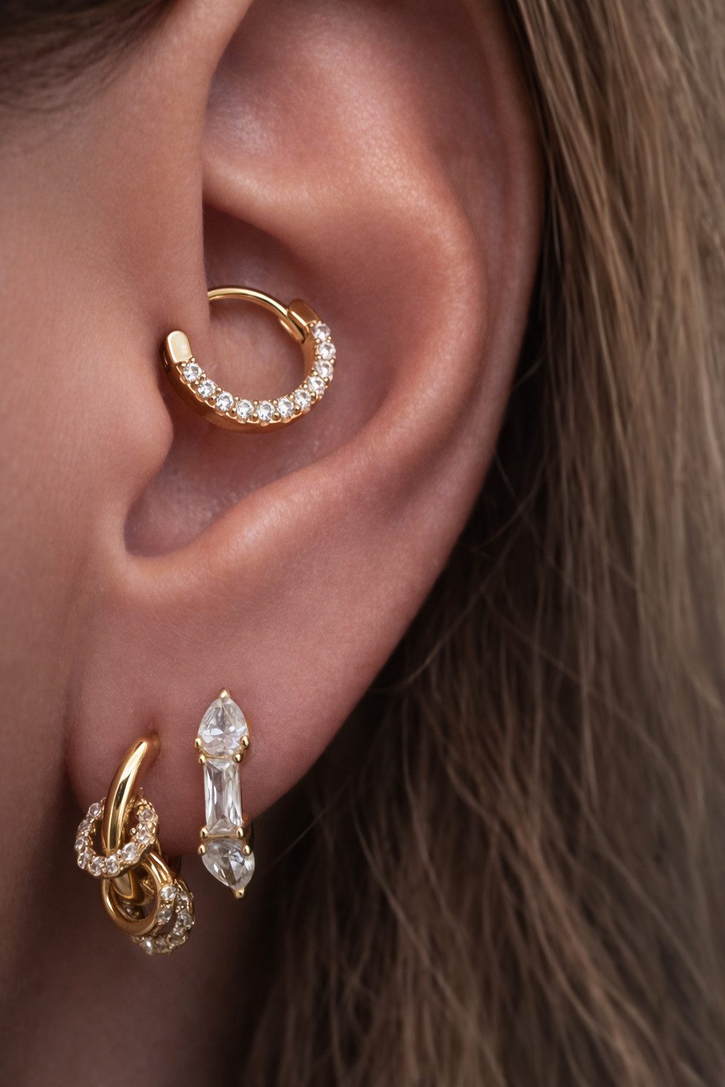 Diamond Daith Hoop with Knot Detail Hoop and Studs Diamond Daith Hoop with Knot Detail Hoop and Studs — Ear Stack Ideas