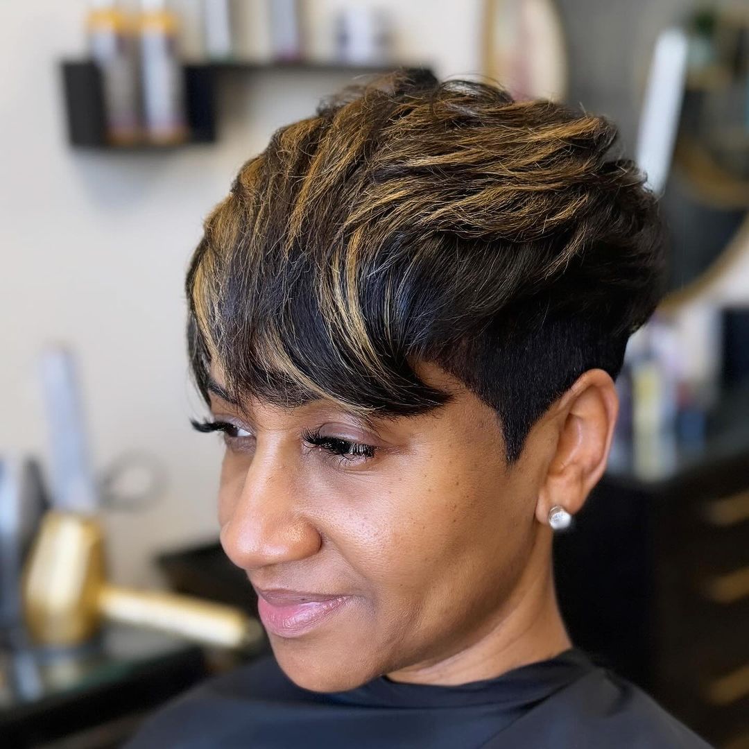 20 Elegant Black Bangs Hairstyles that You Should Try