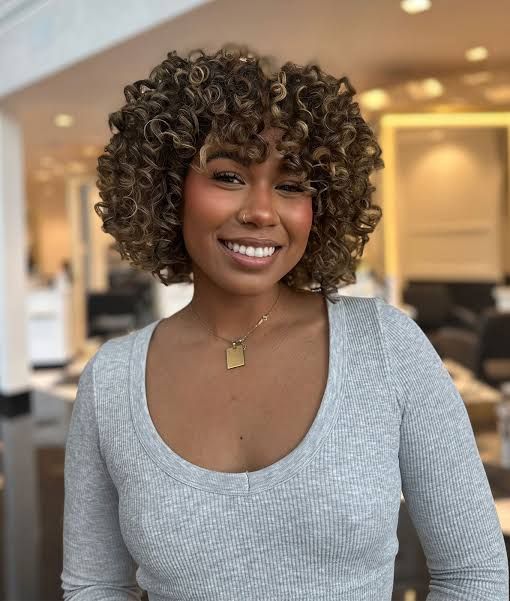 Collarbone Honey Blonde Bob With Curtain Bangs — Curly Bob