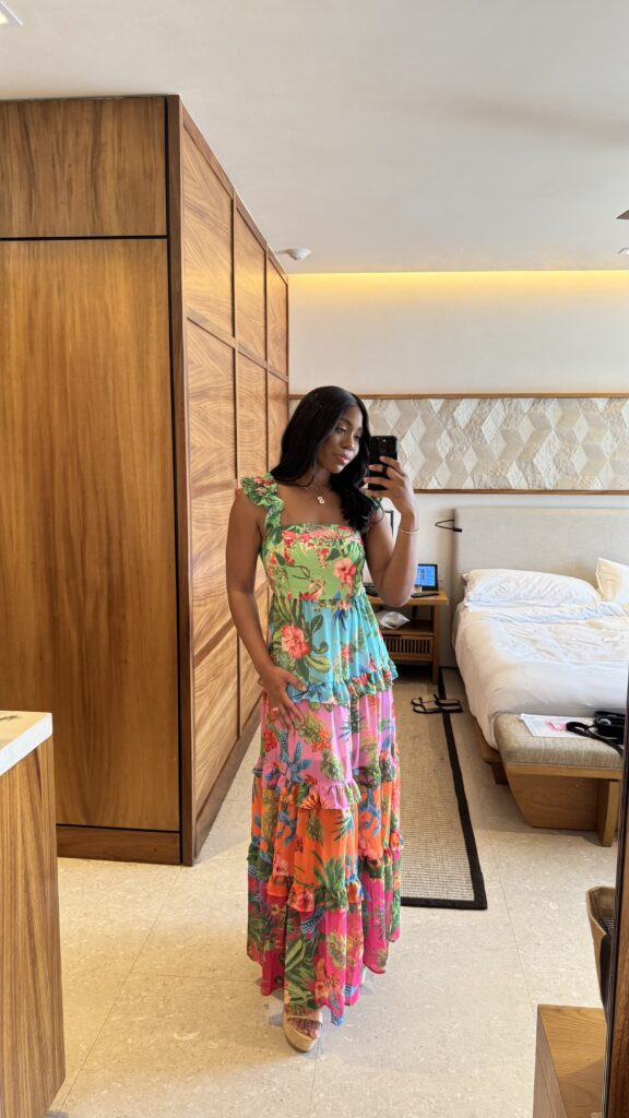 Tropical Print Tiered Maxi Dress for a Flowy Resort Silhouette Tropical Print Tiered Maxi Dress for a Flowy Resort Silhouette — Resort Wear Outfits