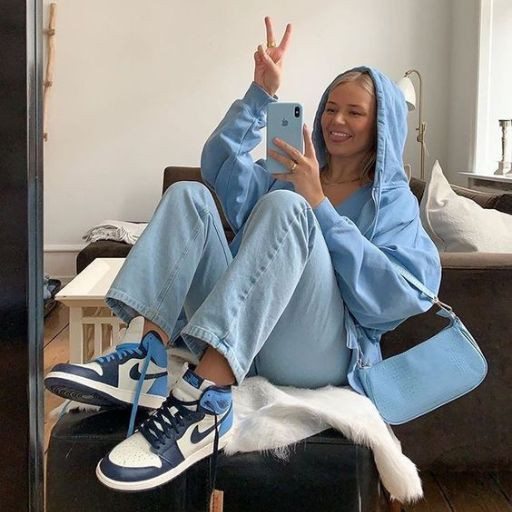 Coordinated Blue Tones with Wide-Leg Jeans and Hoodie — Jordan 1 Outfits