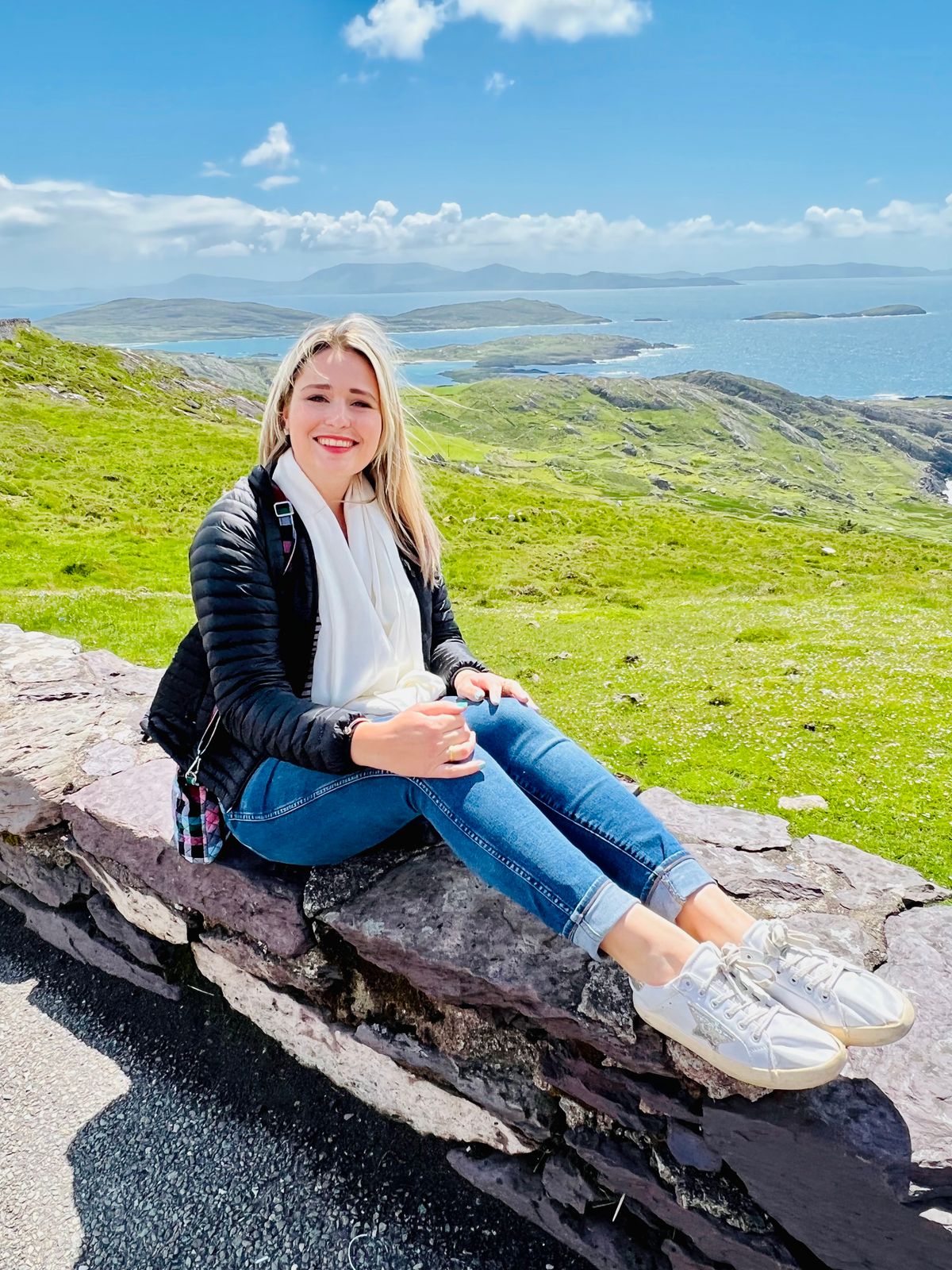 Puffer Jacket and Sneakers for Sightseeing — Ireland Outfits