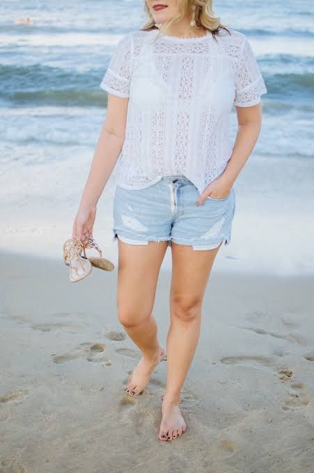 Short Sleeve White Lace Top with Distressed Denim Shorts Short Sleeve White Lace Top with Distressed Denim Shorts — Lace Top Outfits