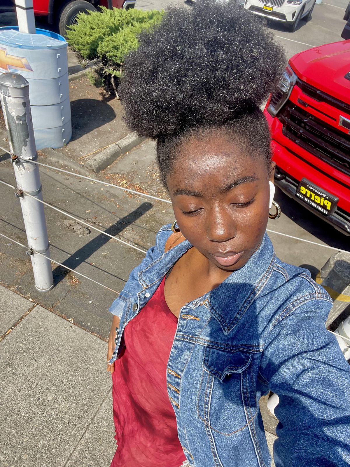 Mid-Back Large Rounded Afro Puff — High Puff