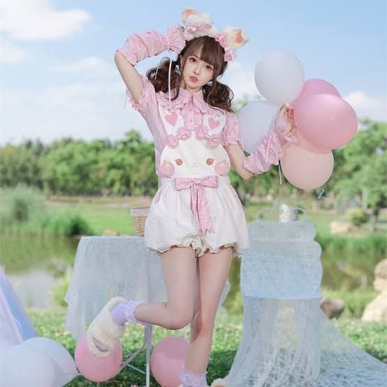 White Bib Overalls with Pink Ruffled Blouse and Bow White Bib Overalls with Pink Ruffled Blouse and Bow — Soft Girl Outfits