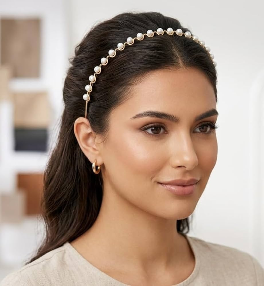 Half-Up Half-Down With Ornate Headband Half-Up Half-Down With Ornate Headband — Pearl Headband Hairstyles