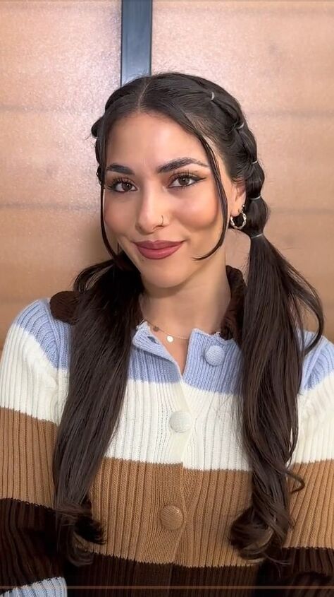 Detailed Wavy Pigtails With Face-Framing Detailed Wavy Pigtails With Face-Framing