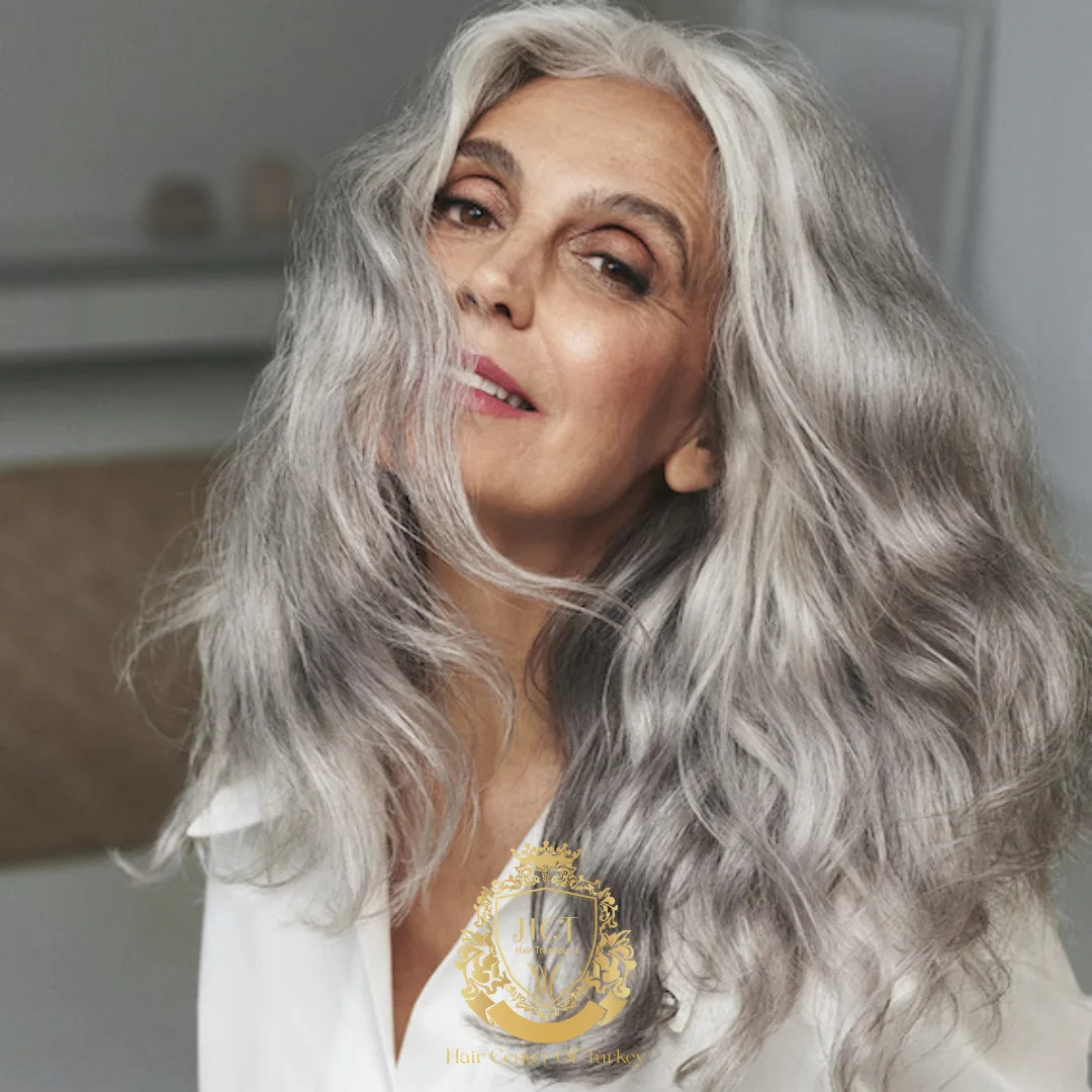 Embracing Natural Gray With Subtle Variation Embracing Natural Gray With Subtle Variation — Hair Color to Hide Gray
