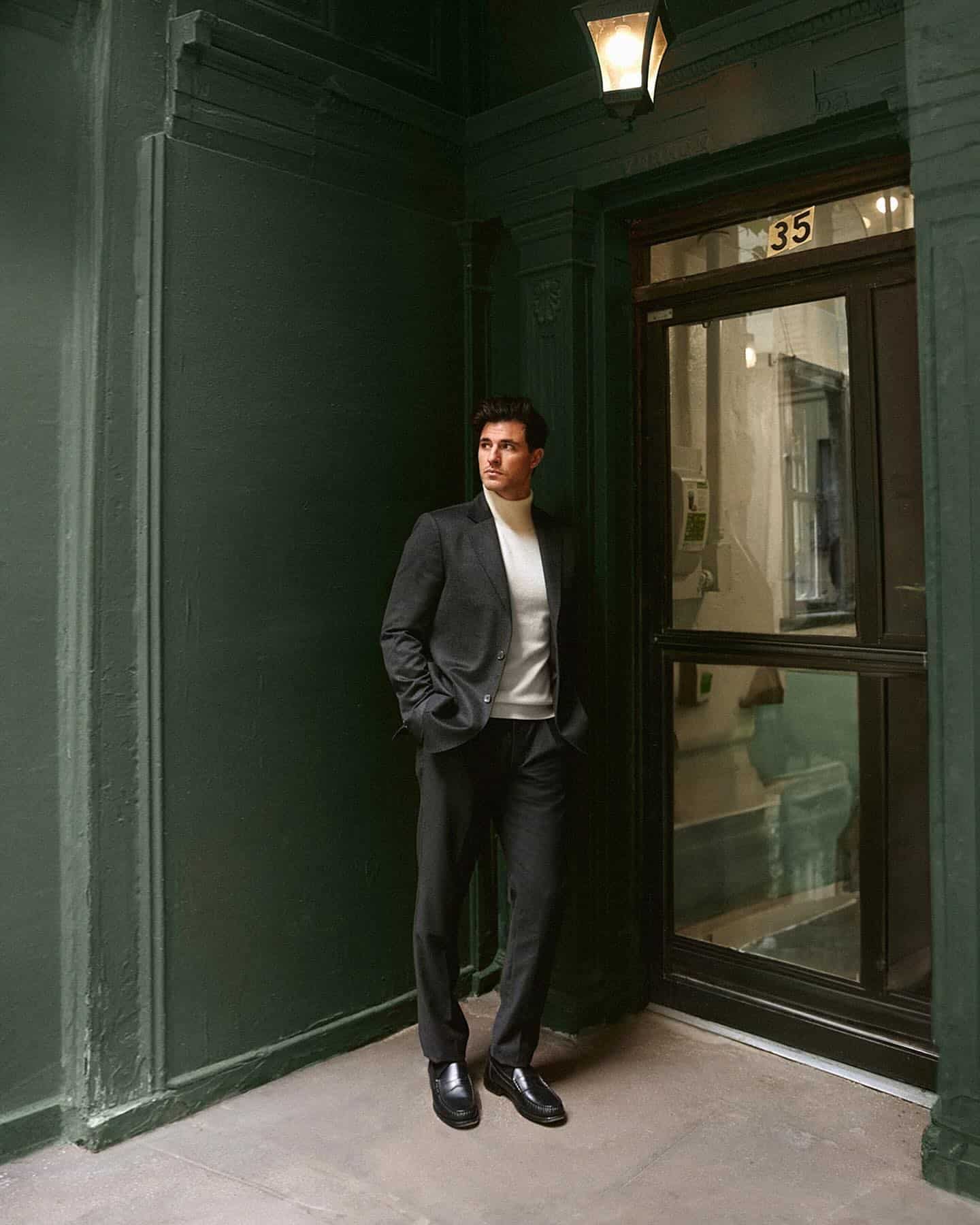 Charcoal Suit and Turtleneck for Modern Formal Charcoal Suit and Turtleneck for Modern Formal — Old Money Outfits for Men