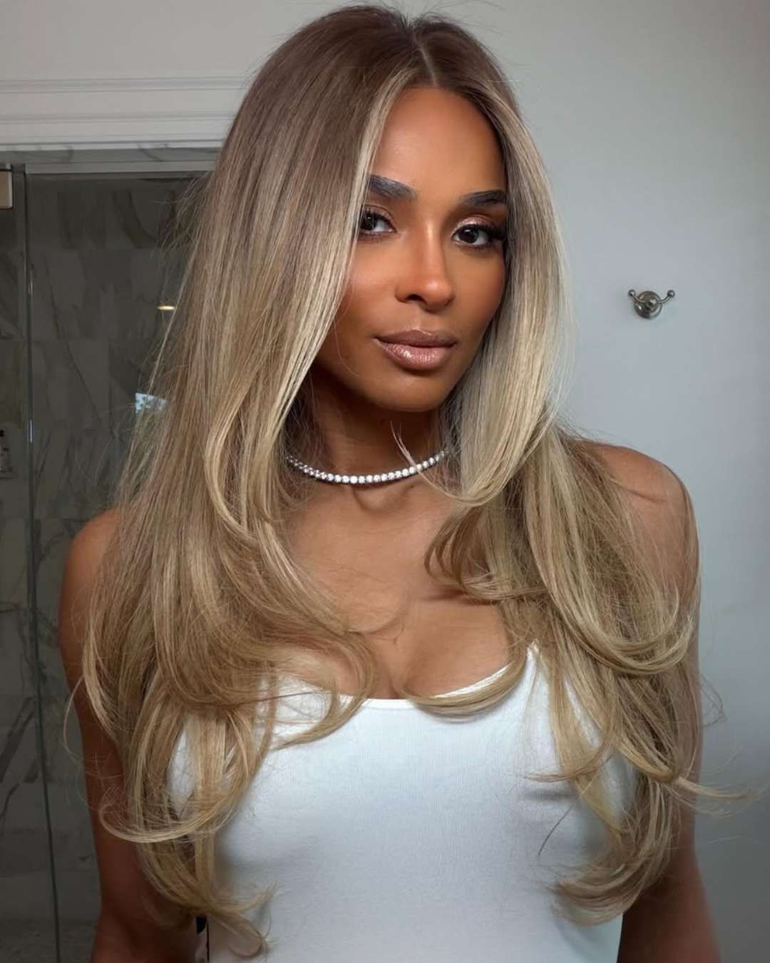 Ash Blonde With Platinum Highlights Ash Blonde With Platinum Highlights — Hair Color Trends