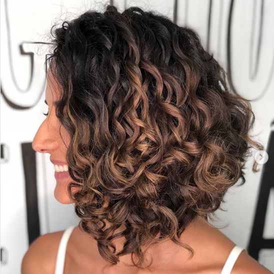 Chin Length Bob With Defined Curls Chin Length Bob With Defined Curls — Easy Hairstyles for Curly Hair
