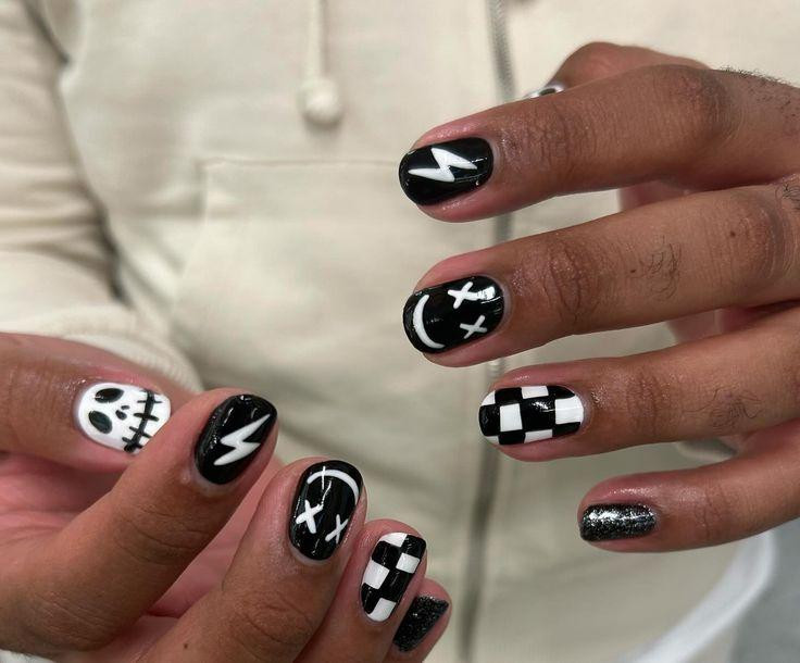 Graphic Black Oval Nails Graphic Black Oval Nails — Mens Nails