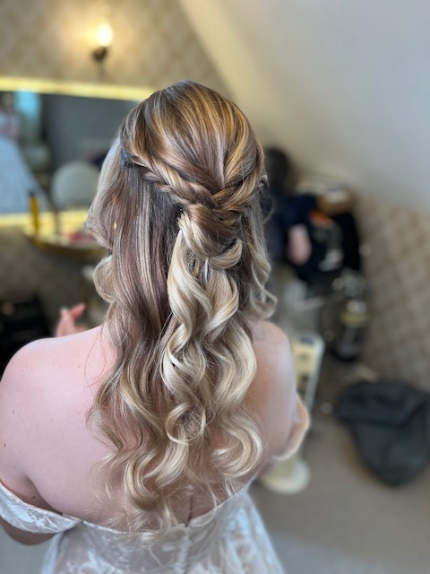 Mid-Back Visual Idea Mid-Back Visual Idea — Half Up Half Down with Braids