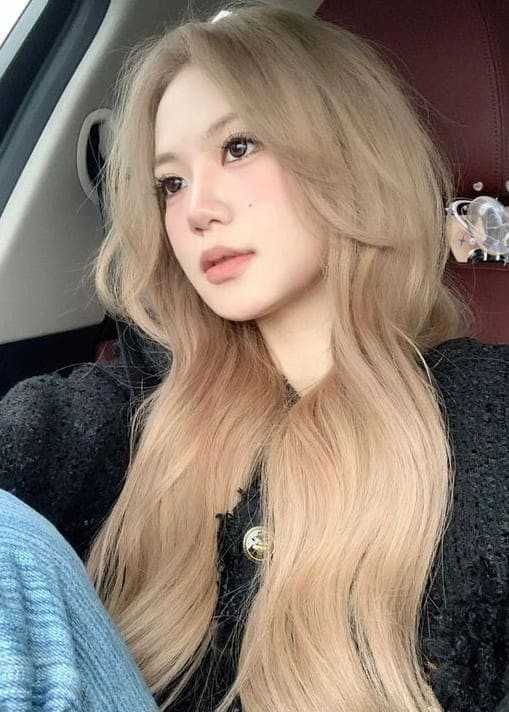 Ash Blonde Bob With Lighter Highlights Ash Blonde Bob With Lighter Highlights — Hair Color for Asian Hair