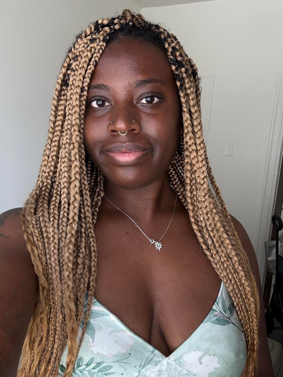 All Blonde Shoulder-Length Knotless Braids — Blonde Knotless Braids