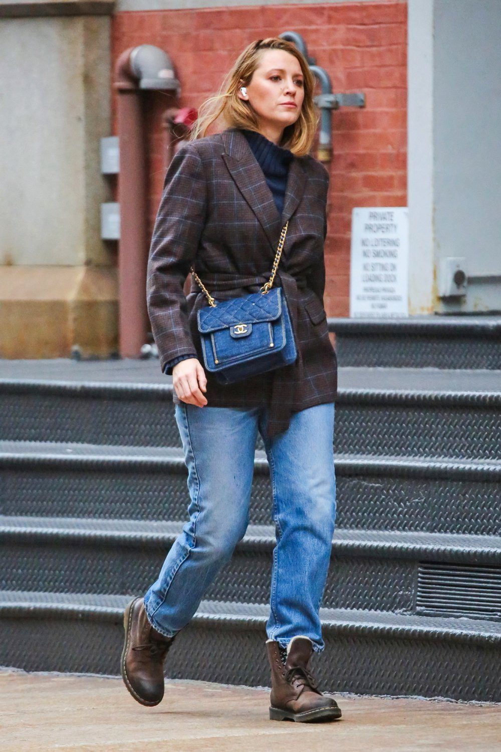 Denim Chanel Bag with Baggy Jeans and Plaid Blazer for Casual Fall Denim Chanel Bag with Baggy Jeans and Plaid Blazer for Casual Fall — Chanel Bag Outfits