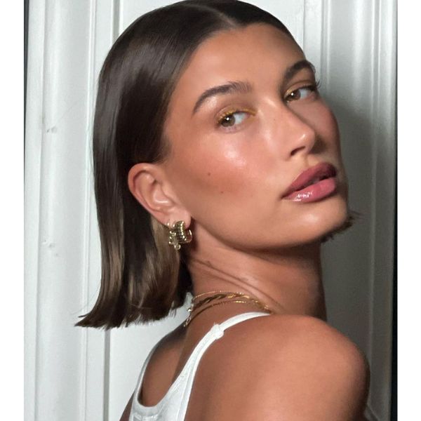 Front View Slight Side Profile Sleek Tucked Dark Brown Bob — Preppy Hairstyles