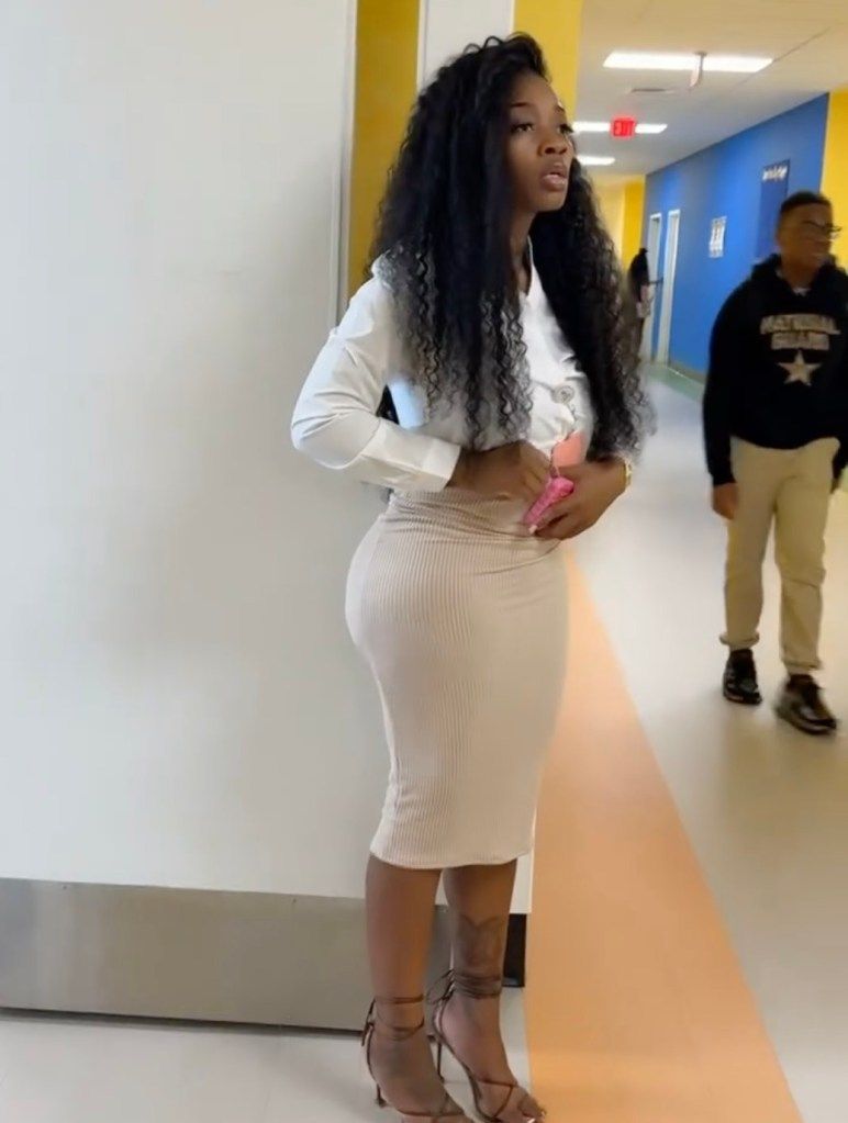 Sophisticated Silhouette: Pencil Skirt with Button-Up Sophisticated Silhouette: Pencil Skirt with Button-Up — Substitute Teacher Outfits