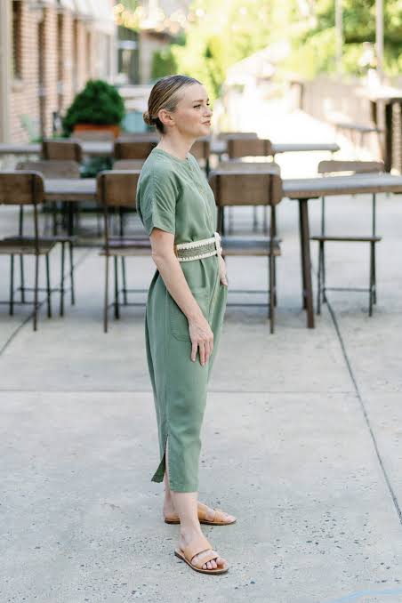 Relaxed Olive Green Linen Jumpsuit for Summer — Green Outfits