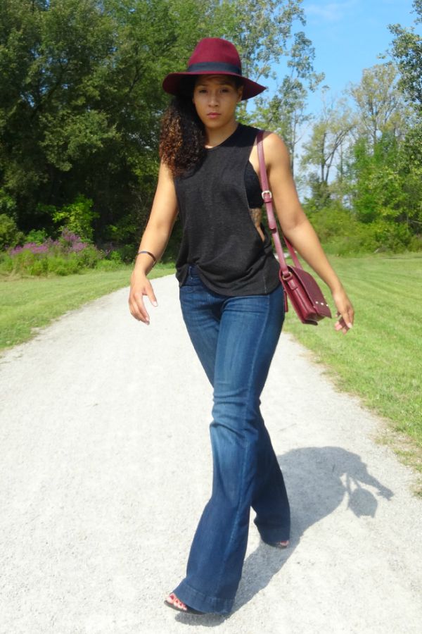 Casual Chic with a Burgundy Fedora — Flare Jeans Outfits