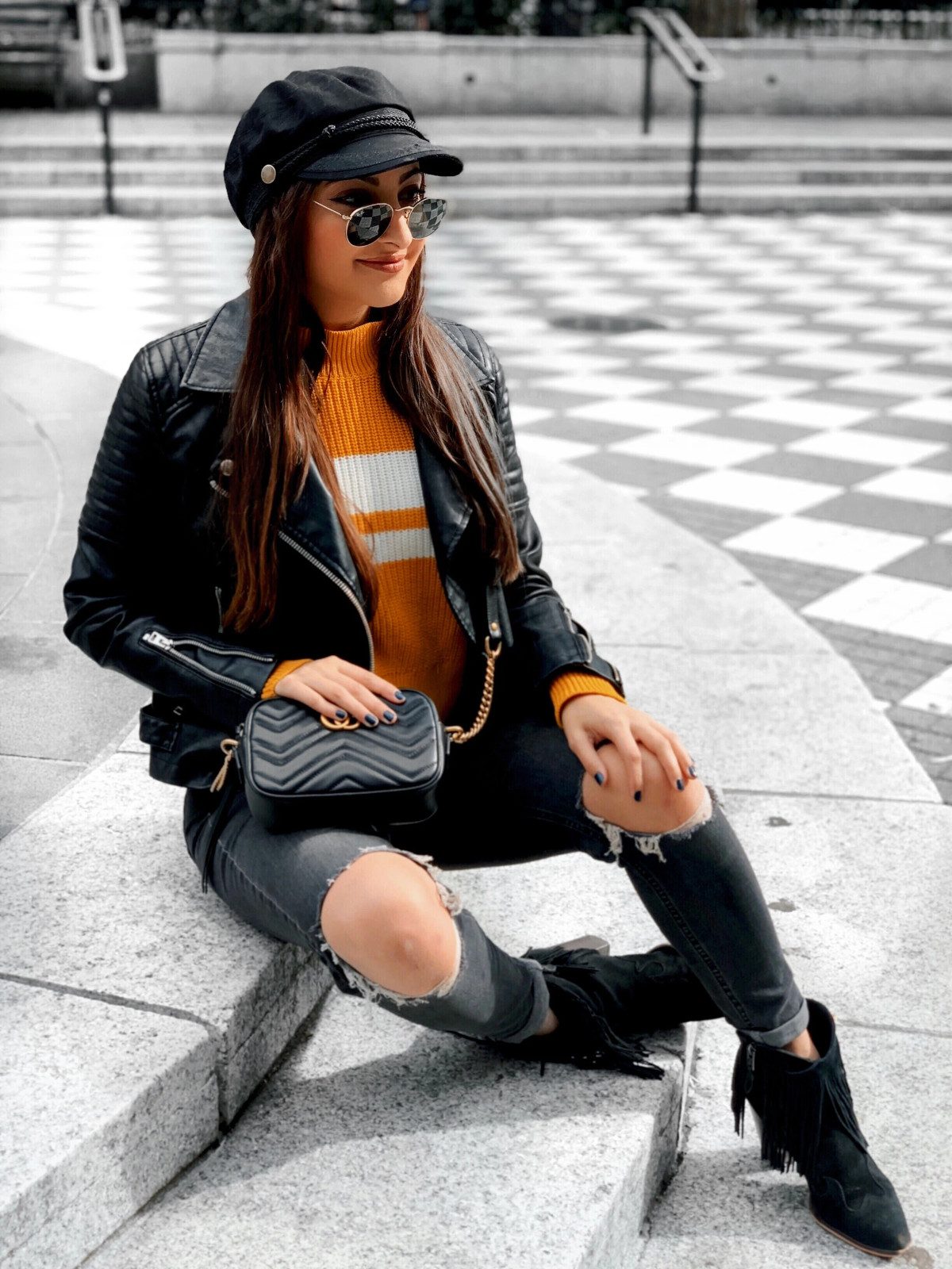 Edgy Streetwear: Newsboy Cap with Leather Jacket and Ripped Jeans — Newsboy Cap Outfits
