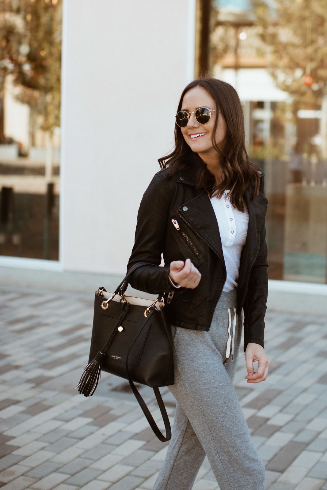 Fitted Joggers Relaxed Fit Jacket Edgy Athleisure with Grey Joggers and Leather Jacket Fitted Joggers Relaxed Fit Jacket Edgy Athleisure with Grey Joggers and Leather Jacket — Jogger Outfits
