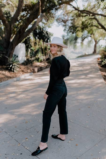 Puffed Sleeve Top with Ripped Jeans and Fedora — San Diego Outfits