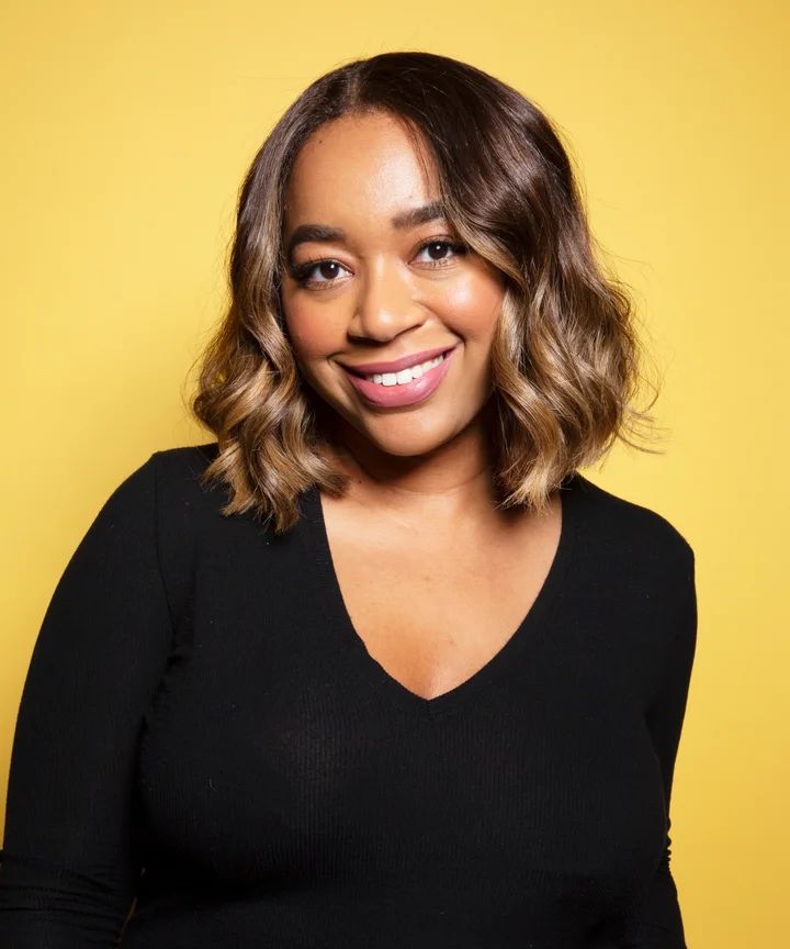 Collarbone Bob With Loose Waves Collarbone Bob With Loose Waves — Silk Press Bob