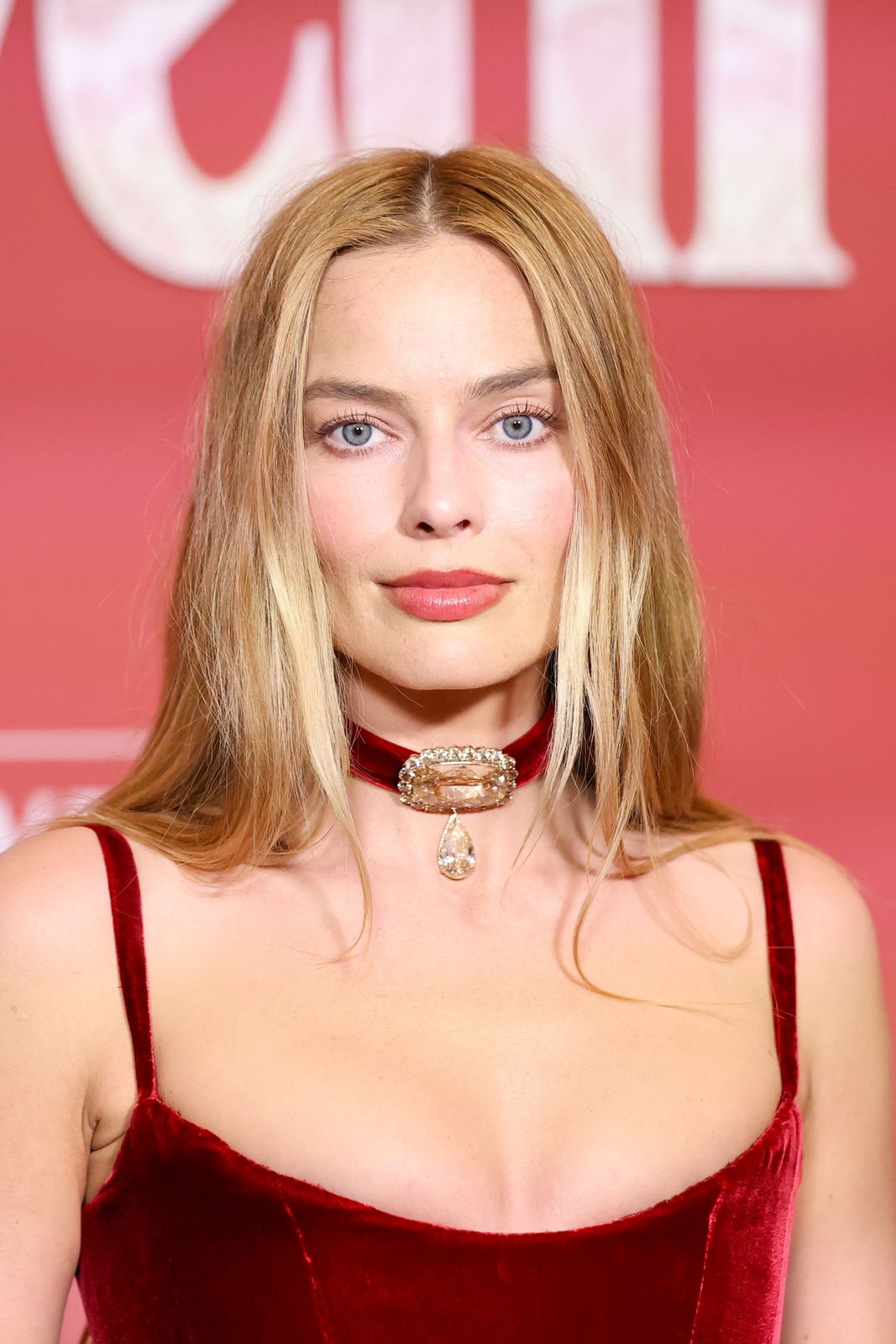 Chin Length Lob With Wispy Bangs Chin Length Lob With Wispy Bangs — Haircuts for Square Faces