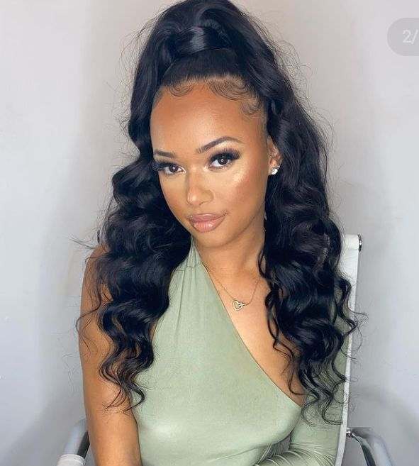 Ponytail With Voluminous Loose Waves Ponytail With Voluminous Loose Waves — Weave Ponytail