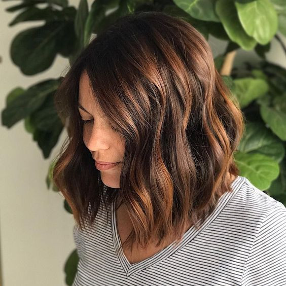 Collarbone Layers With Fine Ribbons Collarbone Layers With Fine Ribbons — Dark Brown Highlights