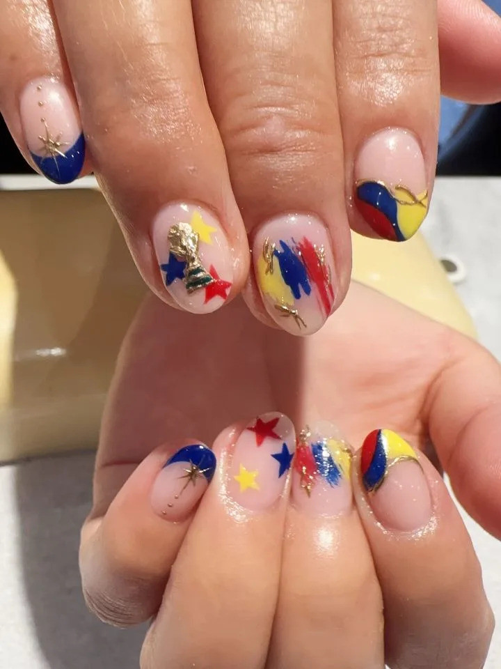 Both Hands Close-Up Visual Idea Both Hands Close-Up Visual Idea — Soccer Mom Nails