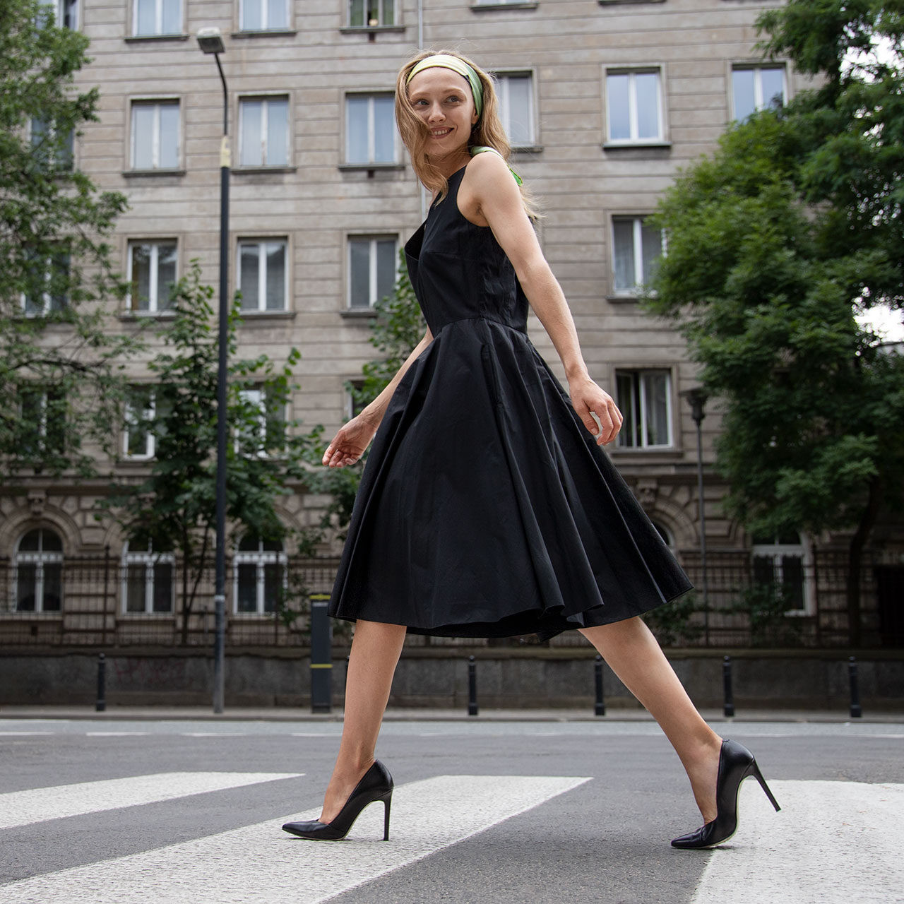 Shiny high heels, what to wear them with? - BRAVOMODA Blog